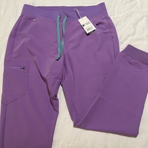 Zamora Fig Scrub Pants